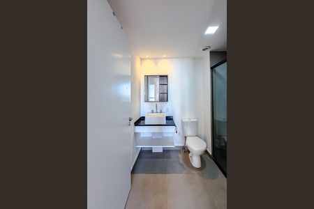 Banheiro de kitnet/studio para alugar com 1 quarto, 32m² em Vila Dom Pedro I, São Paulo