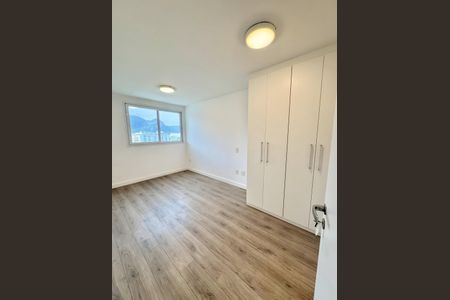 Apartamento para alugar com 2 quartos, 79m² em Camorim, Rio de Janeiro