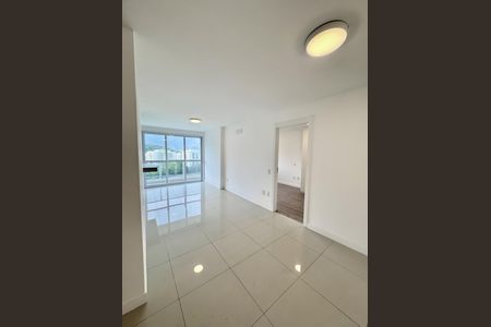 Apartamento para alugar com 2 quartos, 79m² em Camorim, Rio de Janeiro