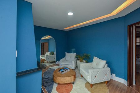 Casa à venda com 271m², 3 quartos e 4 vagassala 3