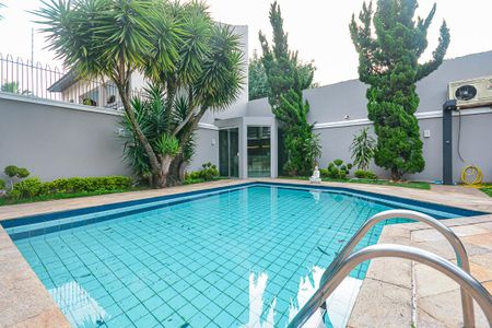 Casa à venda com 271m², 3 quartos e 4 vagasPiscina