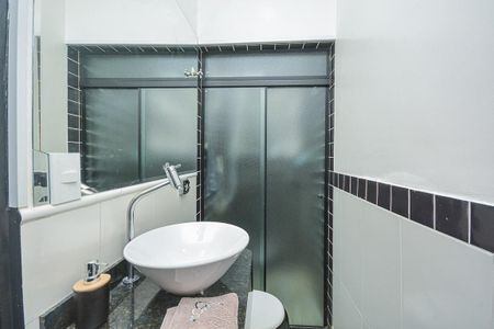 Casa à venda com 271m², 3 quartos e 4 vagasLavabo 2