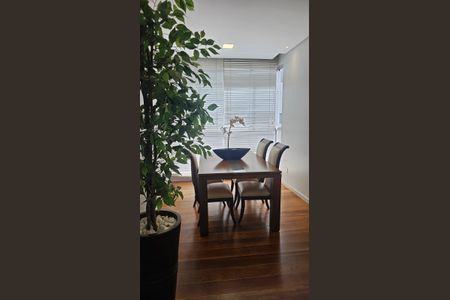 Apartamento para alugar com 110m², 3 quartos e 3 vagasSala