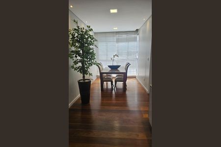 Apartamento para alugar com 110m², 3 quartos e 3 vagasSala