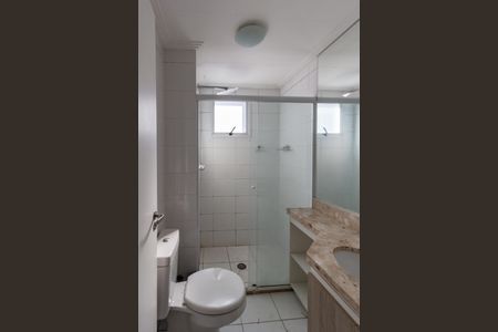 Apartamento para alugar com 68m², 3 quartos e 1 vagaBanheiro do Quarto 2 suíte