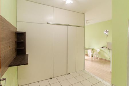 Sala de kitnet/studio para alugar com 1 quarto, 40m² em Vila Nilo, São Paulo