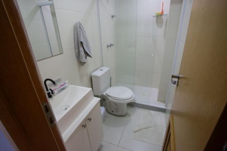 Apartamento à venda com 67m², 2 quartos e 1 vagaBanheiro Social