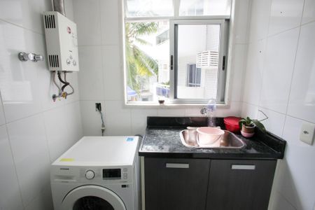 Apartamento à venda com 67m², 2 quartos e 1 vagaÁrea de Serviço