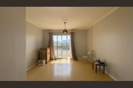 Apartamento à venda com 80m², 2 quartos e 2 vagasSala