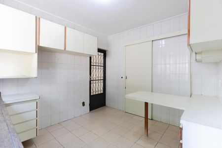 Casa à venda com 210m², 3 quartos e 2 vagasCozinha