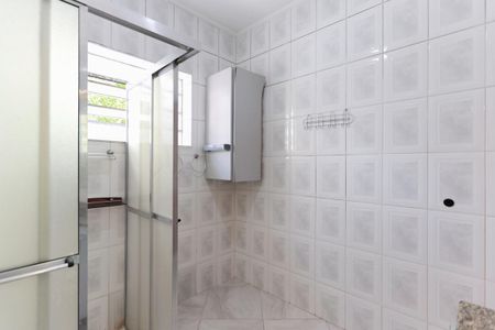 Casa à venda com 210m², 3 quartos e 2 vagasBanheiro social