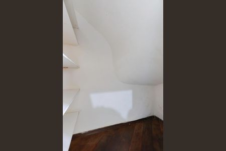 Casa à venda com 210m², 3 quartos e 2 vagasDespensa