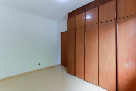 Casa à venda com 210m², 3 quartos e 2 vagasQuarto 2