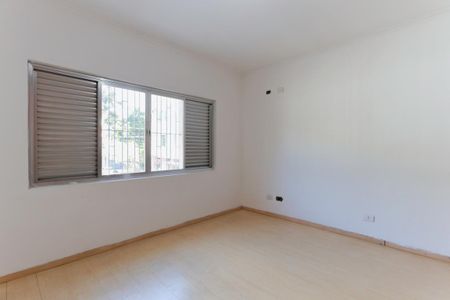 Casa à venda com 210m², 3 quartos e 2 vagasSuíte