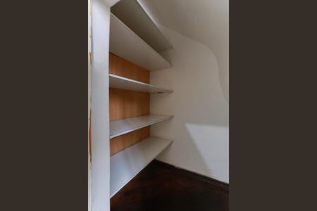 Casa à venda com 210m², 3 quartos e 2 vagasDespensa