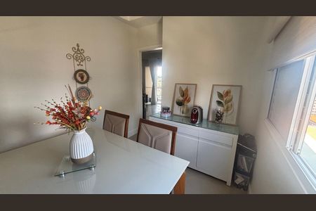 Apartamento à venda com 120m², 3 quartos e 2 vagasSala