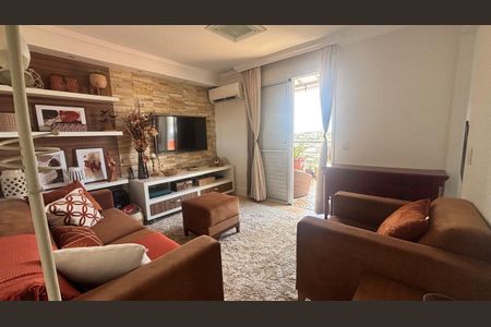 Apartamento à venda com 120m², 3 quartos e 2 vagasSala de TV