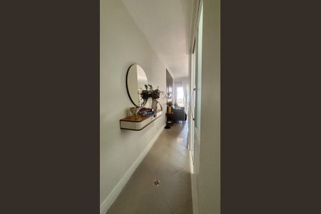 Corredor de apartamento à venda com 3 quartos, 120m² em Vila Mangalot, São Paulo