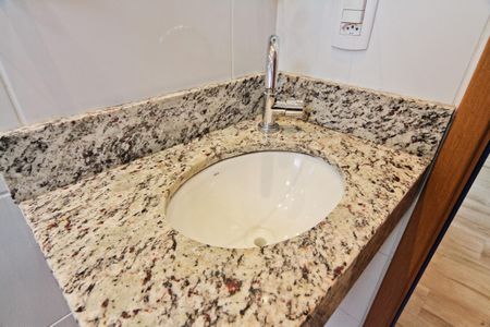 Apartamento para alugar com 44m², 2 quartos e sem vaga Apartamento para alugar com 44m², 2 quartos e sem vagaBanheiro