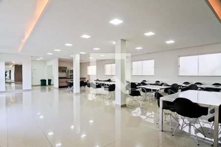 Apartamento para alugar com 44m², 2 quartos e sem vaga Apartamento para alugar com 44m², 2 quartos e sem vagaÁrea comum - Salão de festas