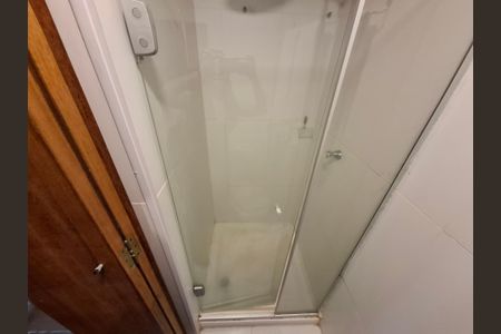 Banheiro  de apartamento para alugar com 1 quarto, 20m² em Centro, Rio de Janeiro