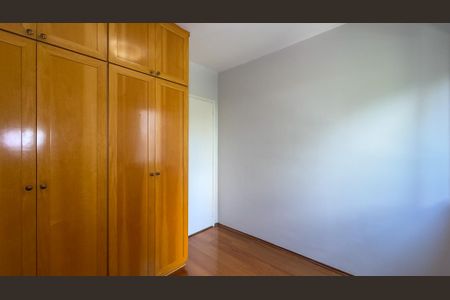 Apartamento à venda com 80m², 3 quartos e 2 vagasQuarto 2