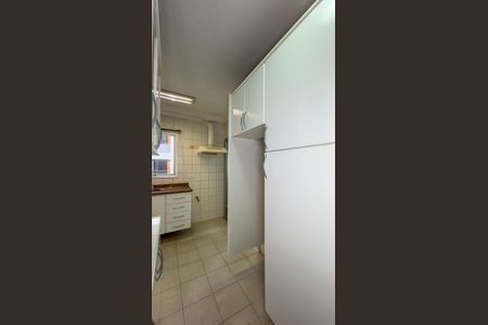Apartamento à venda com 80m², 3 quartos e 2 vagasCozinha e Área de Serviço