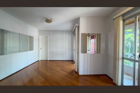 Apartamento à venda com 80m², 3 quartos e 2 vagasSala