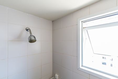 Apartamento à venda com 53m², 2 quartos e 1 vagaSuite - Banheiro