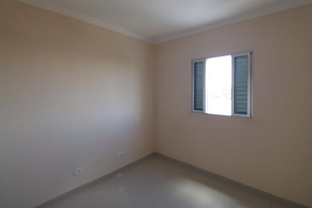 Quarto 2 de apartamento para alugar com 2 quartos, 62m² em Vila Constança, São Paulo