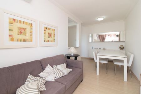 Sala de apartamento para alugar com 3 quartos, 72m² em Teresópolis, Porto Alegre