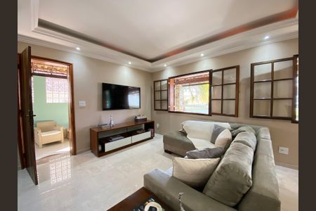 Casa à venda com 4 quartos, 271m² em Cachambi, Rio de Janeiro