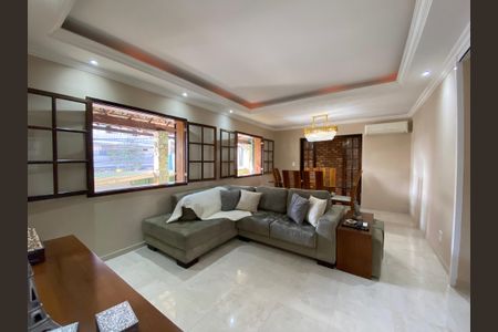 Casa à venda com 4 quartos, 271m² em Cachambi, Rio de Janeiro