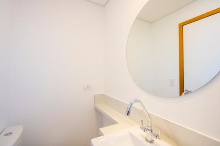 Apartamento para alugar com 60m², 2 quartos e 2 vagasBanheiro do quarto 1