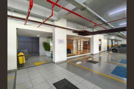 Apartamento para alugar com 45m², 2 quartos e 1 vagaFachada e portaria