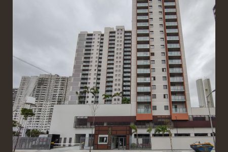 Apartamento para alugar com 45m², 2 quartos e 1 vagaFachada e portaria