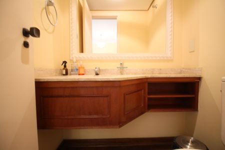 Apartamento à venda com 105m², 3 quartos e 2 vagasLavabo