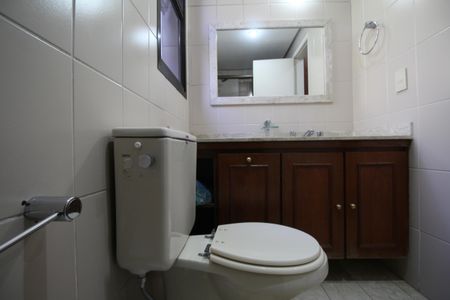 Apartamento à venda com 105m², 3 quartos e 2 vagasBanheiro 1