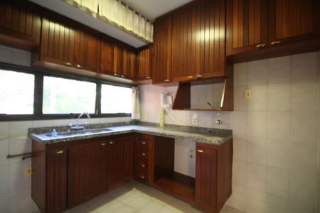 Apartamento à venda com 105m², 3 quartos e 2 vagasCozinha - Armários