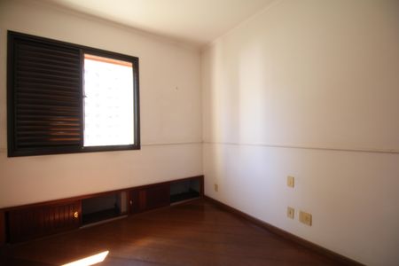 Apartamento à venda com 105m², 3 quartos e 2 vagasQuarto 2