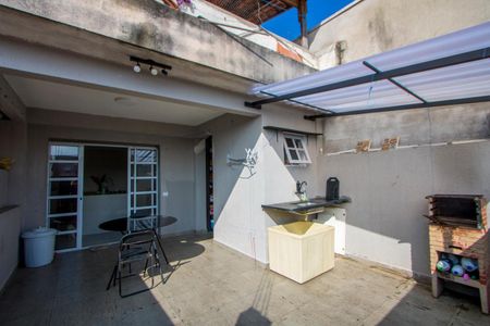 Apartamento para alugar com 125m², 2 quartos e 1 vagaQuintal