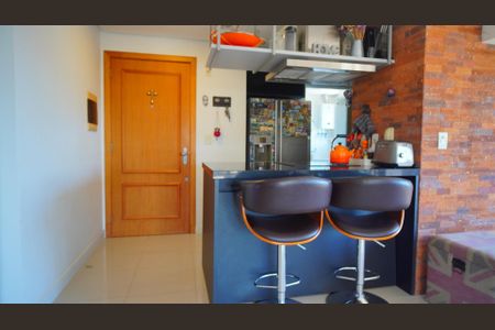 Apartamento à venda com 87m², 2 quartos e 2 vagasSala e cozinha 