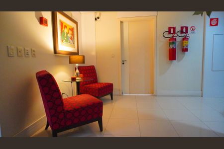 Apartamento à venda com 87m², 2 quartos e 2 vagasHall de entrada