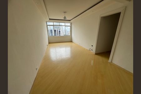 Apartamento à venda com 97m², 3 quartos e 1 vaga Apartamento à venda com 97m², 3 quartos e 1 vagaSala