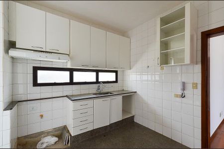 Apartamento para alugar com 121m², 4 quartos e 2 vagasCozinha