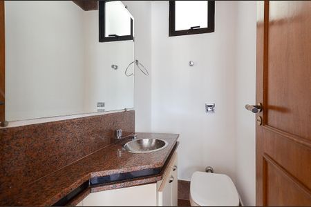 Apartamento para alugar com 121m², 4 quartos e 2 vagasLavabo