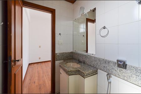 Apartamento para alugar com 121m², 4 quartos e 2 vagasBanheiro Suíte