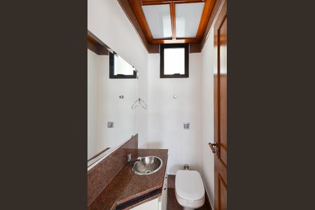 Apartamento para alugar com 121m², 4 quartos e 2 vagasLavabo