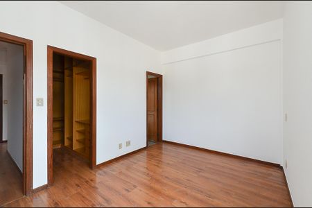 Apartamento para alugar com 121m², 4 quartos e 2 vagasSuíte