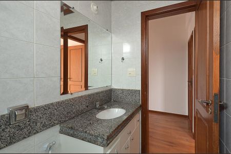 Apartamento para alugar com 121m², 4 quartos e 2 vagasBanheiro Social